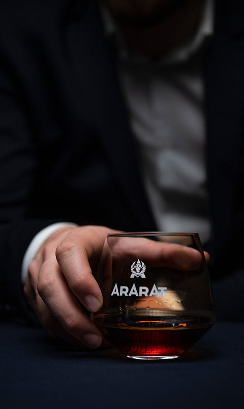 Ararat brandy DVIN collection reserve 50% 0,7L Ararateu.com Sklep Ormiański